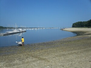 Jeff pulling the dingy ashore Tues